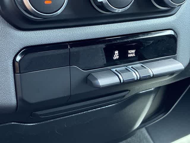 Thumbnail: 2022 RAM 1500 - 40