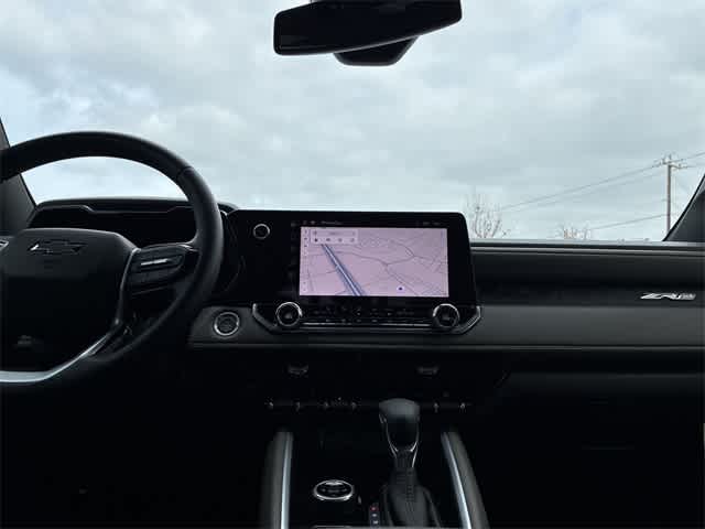 Thumbnail: 2024 Chevrolet Colorado - 28