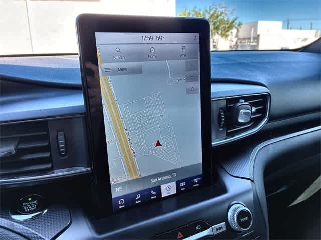 Thumbnail: 2020 Ford Explorer - 31