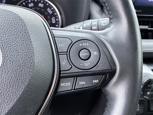 Thumbnail: 2022 Toyota RAV4 - 27