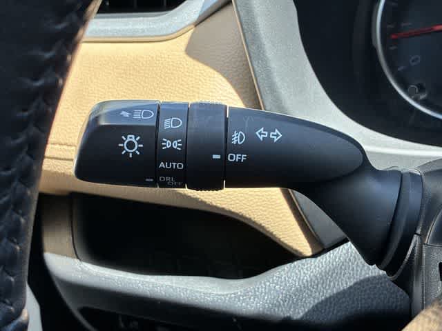 Thumbnail: 2021 Toyota RAV4 - 29