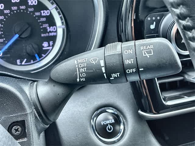 Thumbnail: 2023 Toyota Highlander - 28