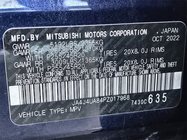 Thumbnail: 2023 Mitsubishi Outlander - 37