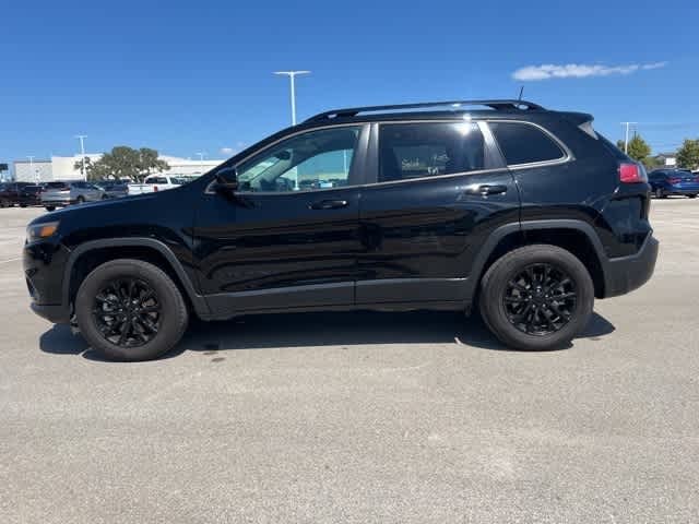 2023 Jeep Cherokee Altitude Lux photo 2