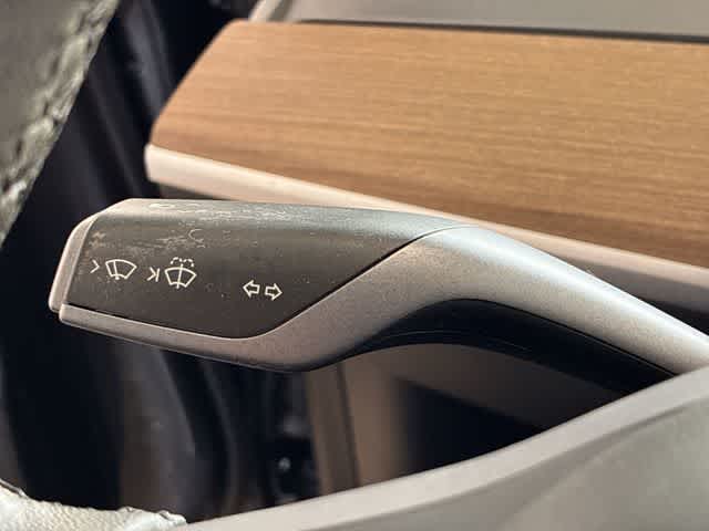 Thumbnail: 2020 Tesla Model 3 - 28