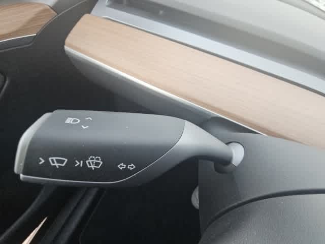 Thumbnail: 2023 Tesla Model Y - 24