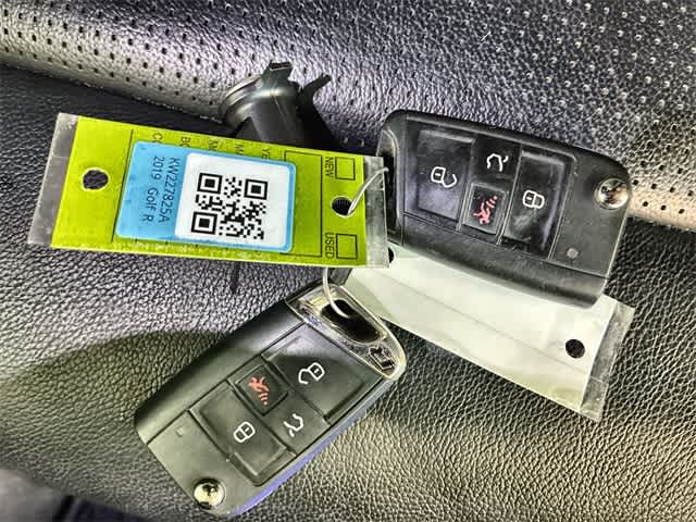 Thumbnail: 2019 Volkswagen Golf - 36