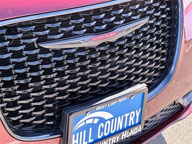 Thumbnail: 2023 Chrysler 300 - 12