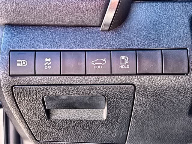 Thumbnail: 2023 Toyota Camry - 39