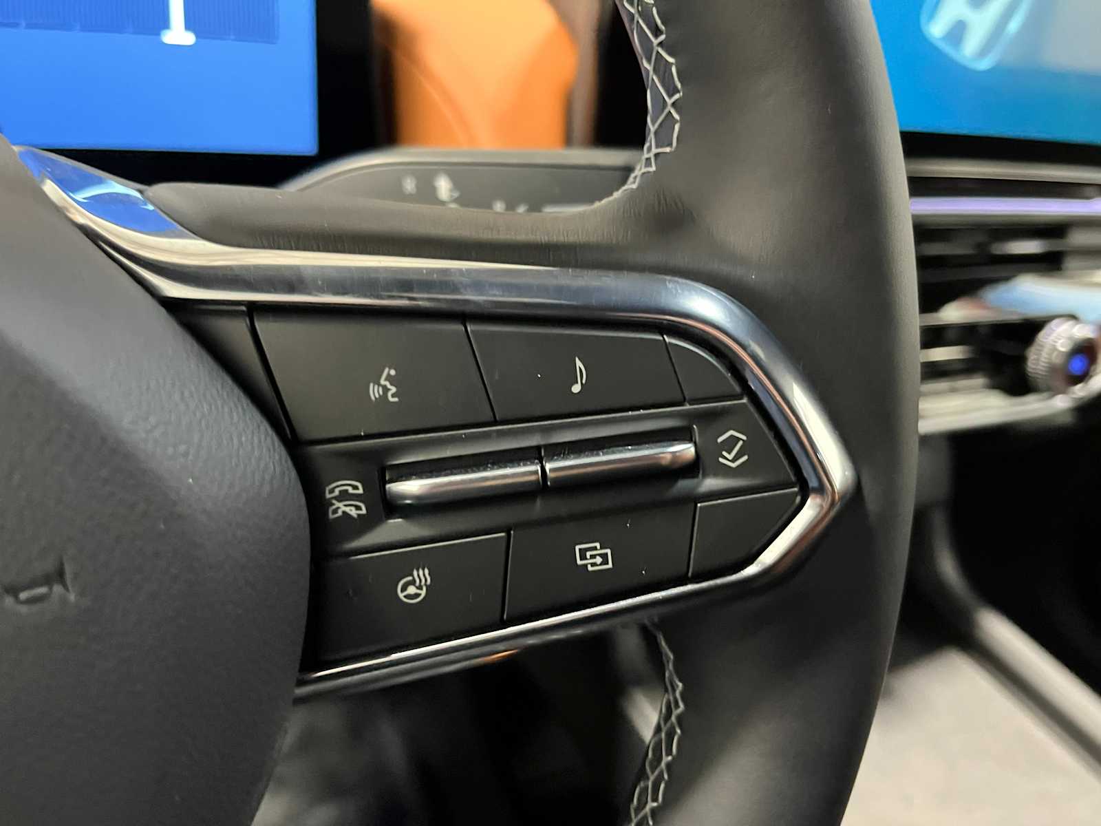 Thumbnail: 2026 Honda Prologue - 19