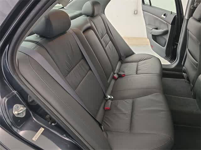 Thumbnail: 2005 Honda Accord - 22