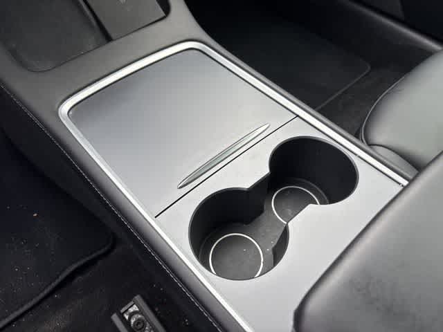 Thumbnail: 2022 Tesla Model 3 - 18