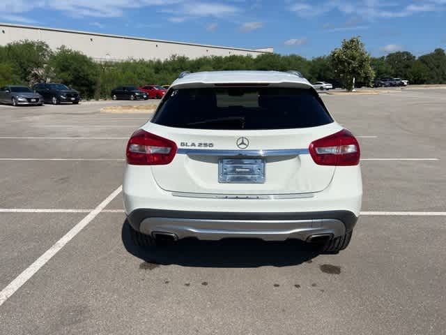 Thumbnail: 2017 Mercedes-Benz GLA - 4