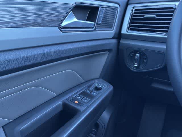 Thumbnail: 2023 Volkswagen Atlas - 39