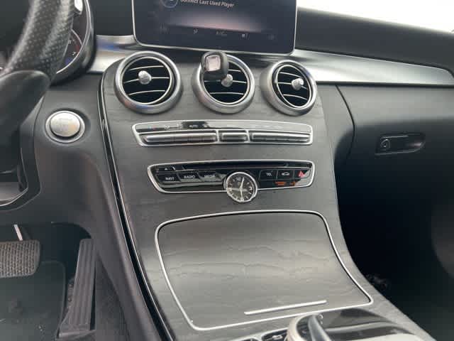 Thumbnail: 2016 Mercedes-Benz C-Class - 15