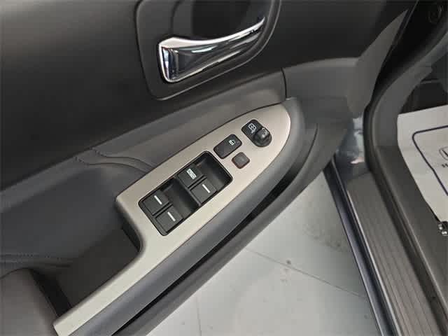 Thumbnail: 2005 Honda Accord - 39