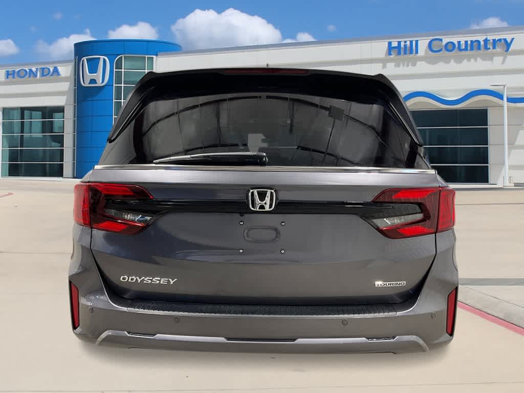 2026 Honda Odyssey Touring photo 4