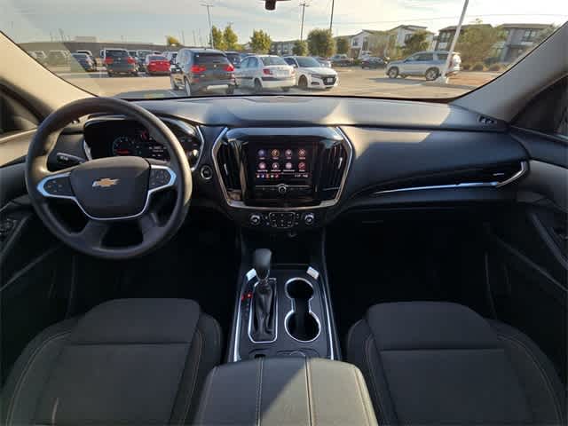 Thumbnail: 2021 Chevrolet Traverse - 16