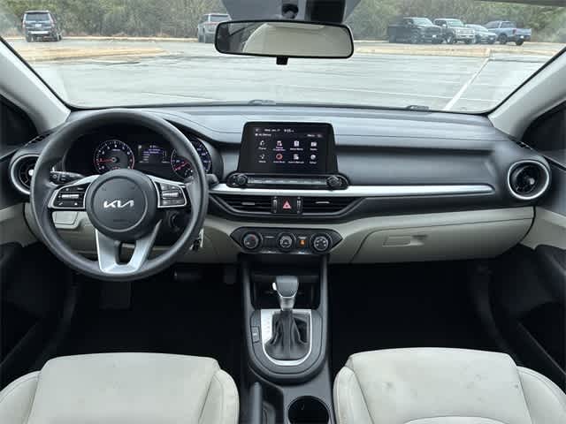 Thumbnail: 2023 Kia Forte - 16