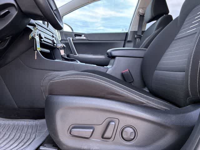 Thumbnail: 2018 Kia Sportage - 18