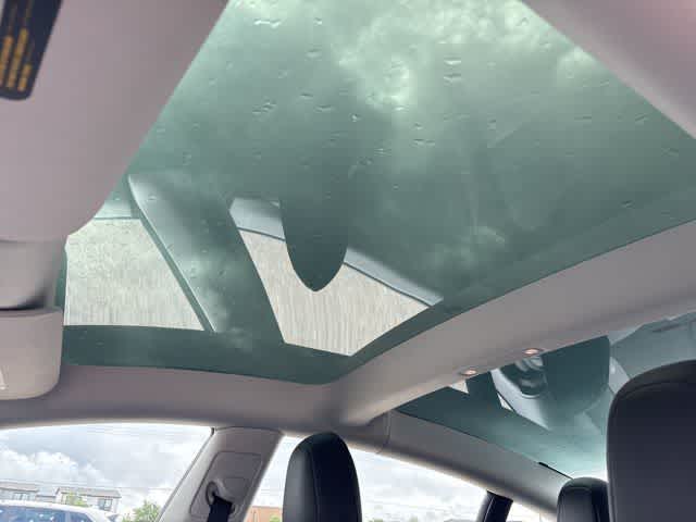 Thumbnail: 2022 Tesla Model 3 - 25