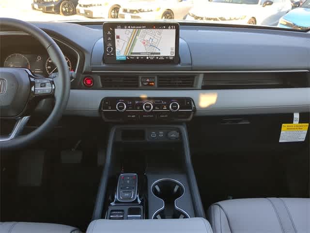 Thumbnail: 2025 Honda Pilot - 2