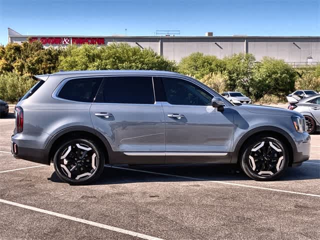 Thumbnail: 2023 Kia Telluride - 7