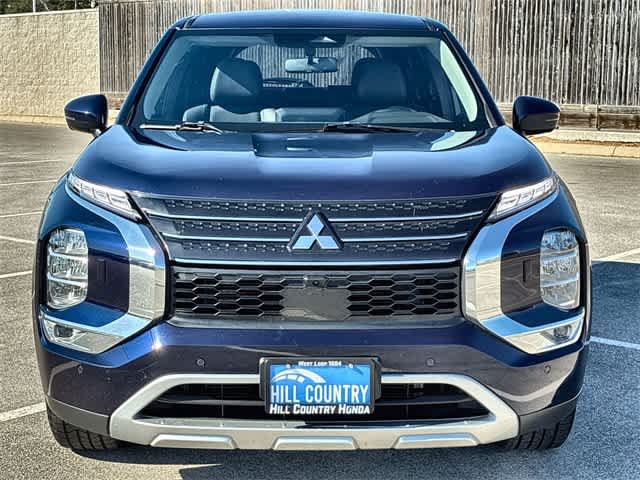 Thumbnail: 2023 Mitsubishi Outlander - 9