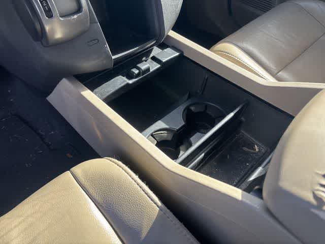 Thumbnail: 2012 Honda Pilot - 16