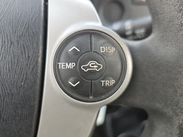 Thumbnail: 2014 Toyota Prius c - 16