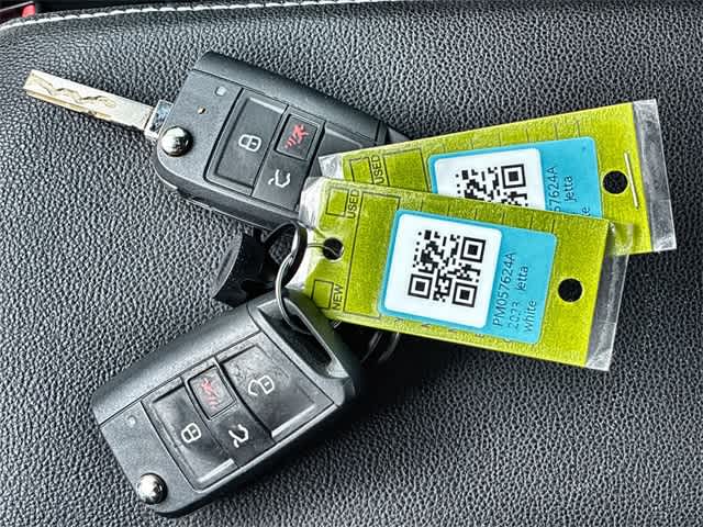 Thumbnail: 2023 Volkswagen Jetta - 36