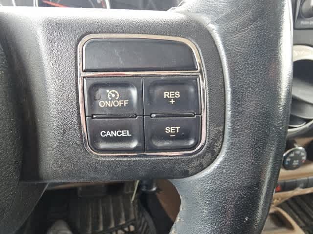 Thumbnail: 2011 Jeep Wrangler - 12