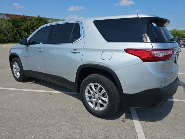 Thumbnail: 2021 Chevrolet Traverse - 10