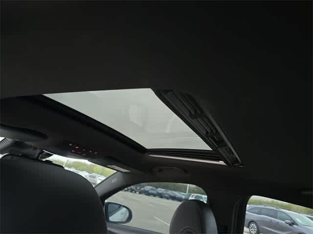 Thumbnail: 2018 Mercedes-Benz GLC - 20