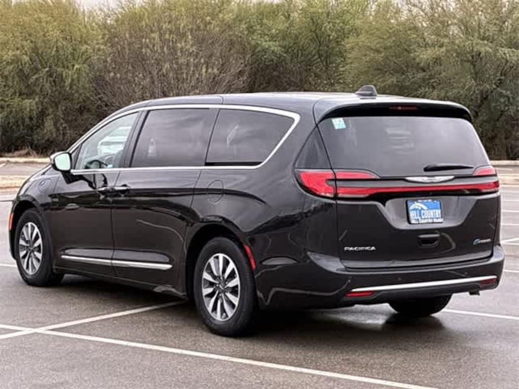 Used 2023 Chrysler Pacifica Plug-In Hybrid Limited Van Passenger Van