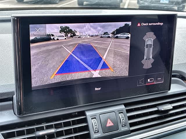 Thumbnail: 2021 Audi SQ5 - 32