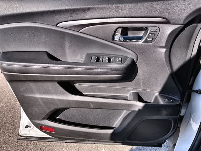 Thumbnail: 2022 Honda Pilot - 40