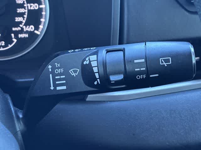 Thumbnail: 2022 Mitsubishi Outlander - 26