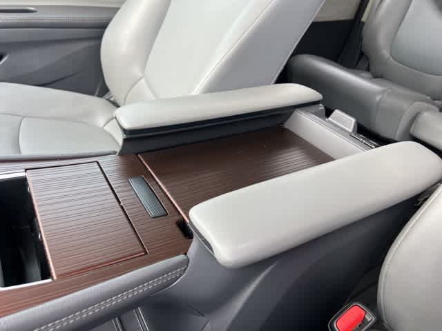 Thumbnail: 2021 Toyota Sienna - 16