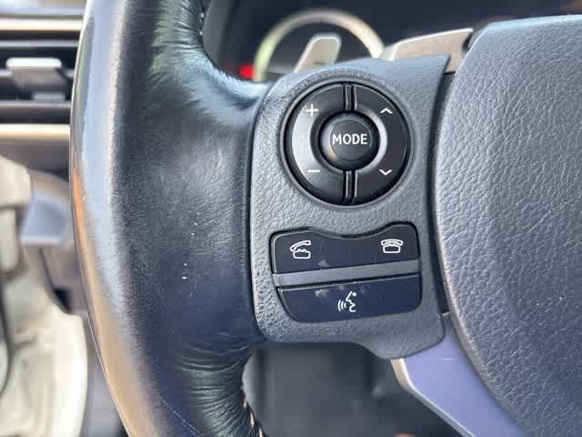 Thumbnail: 2015 Lexus IS - 11