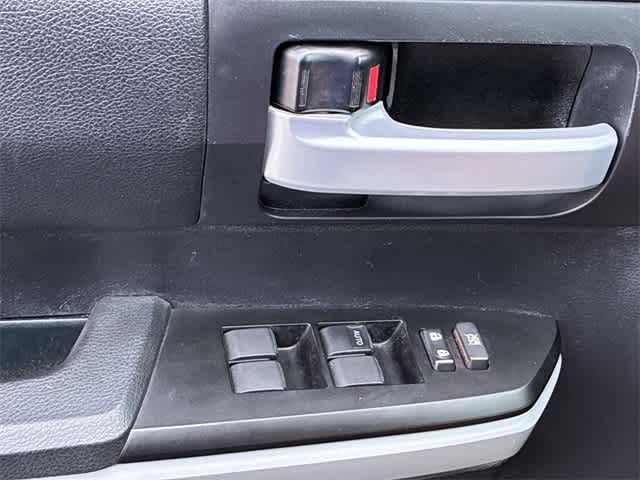 Thumbnail: 2018 Toyota Tundra - 40