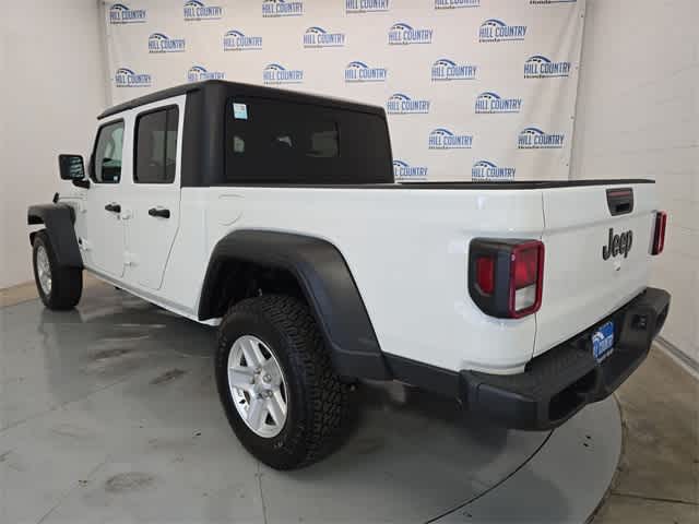Thumbnail: 2023 Jeep Gladiator - 4