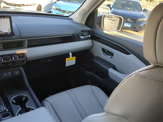 Thumbnail: 2025 Honda Pilot - 3