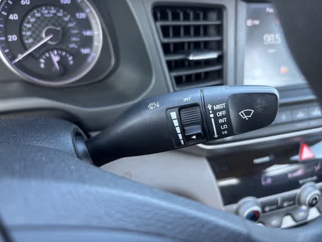 Thumbnail: 2020 Hyundai Elantra - 18