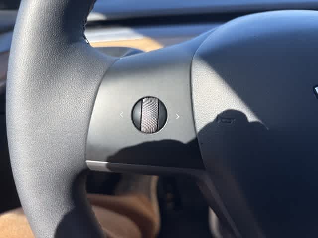 Thumbnail: 2023 Tesla Model 3 - 12