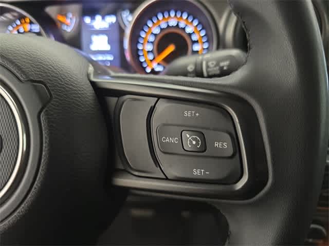 Thumbnail: 2023 Jeep Gladiator - 25