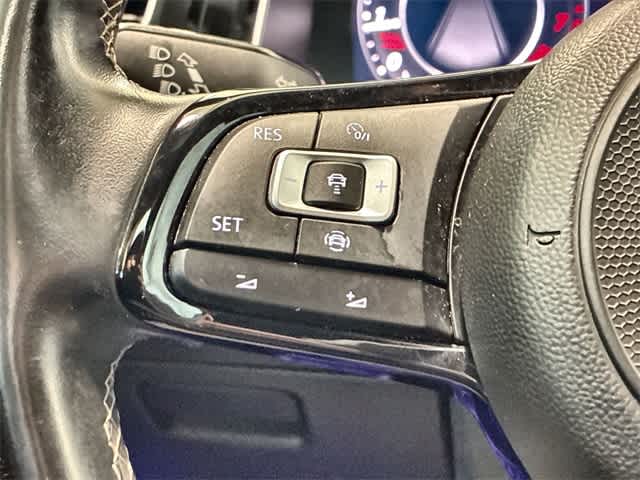 Thumbnail: 2019 Volkswagen Golf - 24