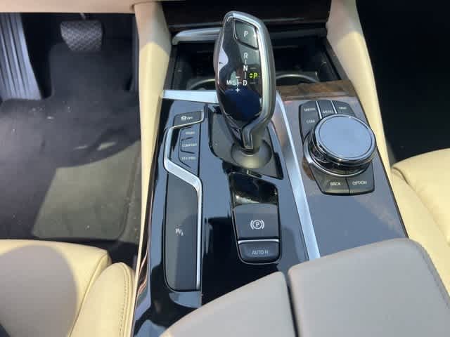 Thumbnail: 2019 BMW 5 Series - 16