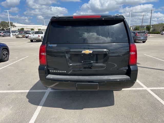 Thumbnail: 2016 Chevrolet Suburban - 4