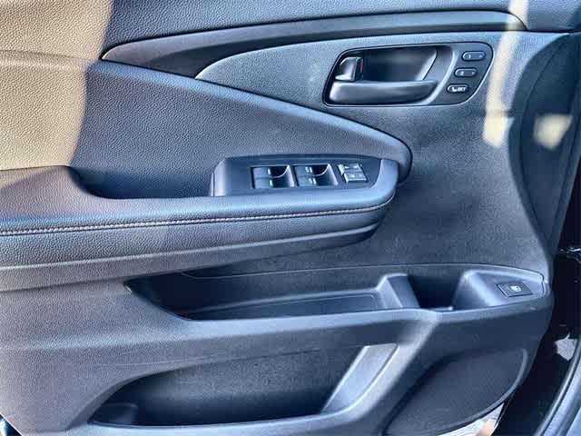 Thumbnail: 2025 Honda Ridgeline - 40